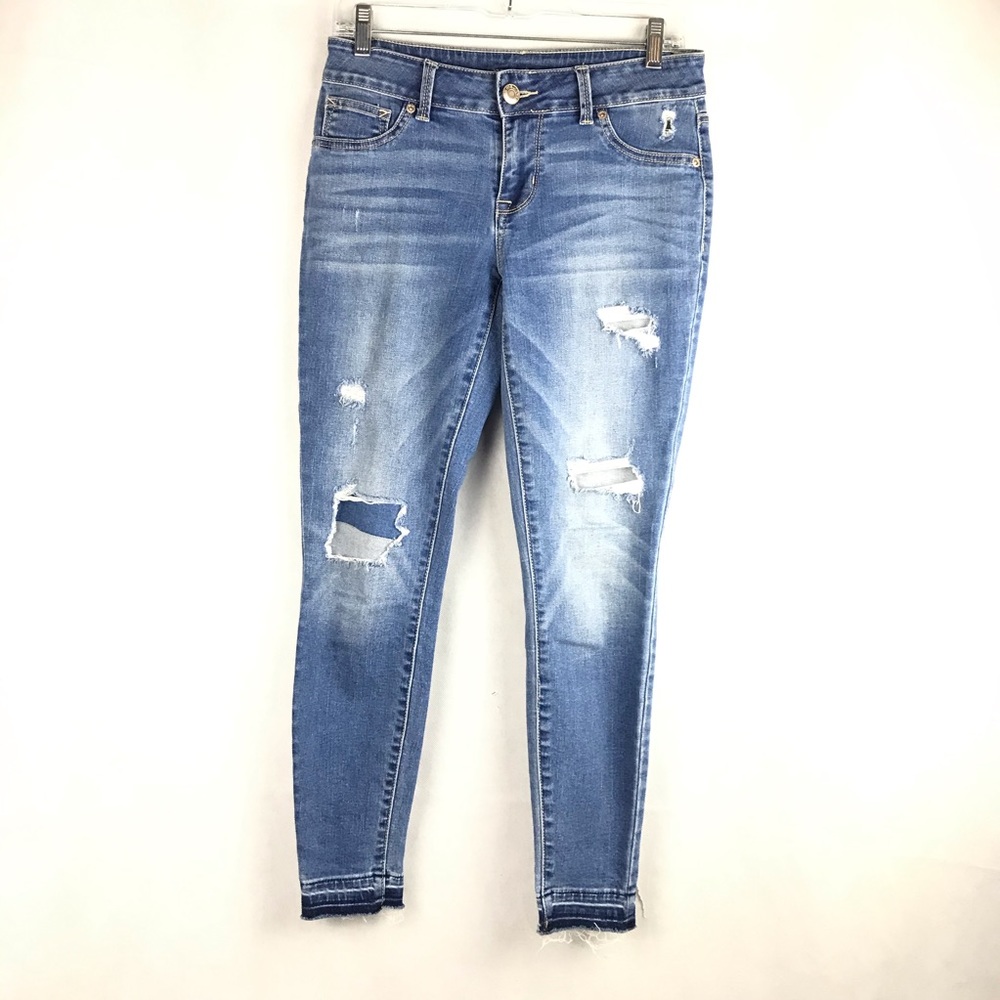 MAURICES Distressed Skinny Raw Hem Blue Jeans Size XS- City Back To School